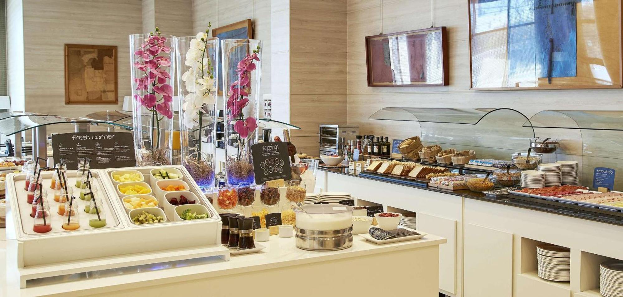 Nh Center Hotel 4*
